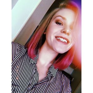 Meet your Posher, Becca